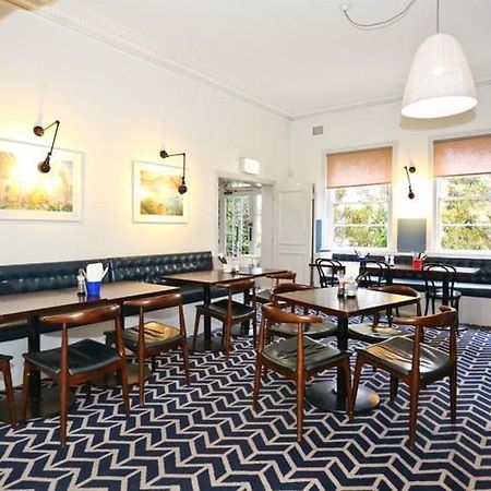 Blues Point Hotel Sydney Exterior foto