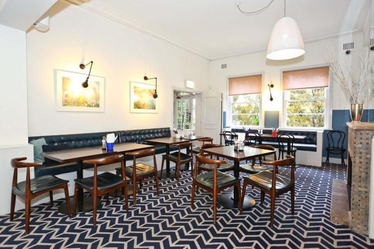 Blues Point Hotel Sydney Exterior foto